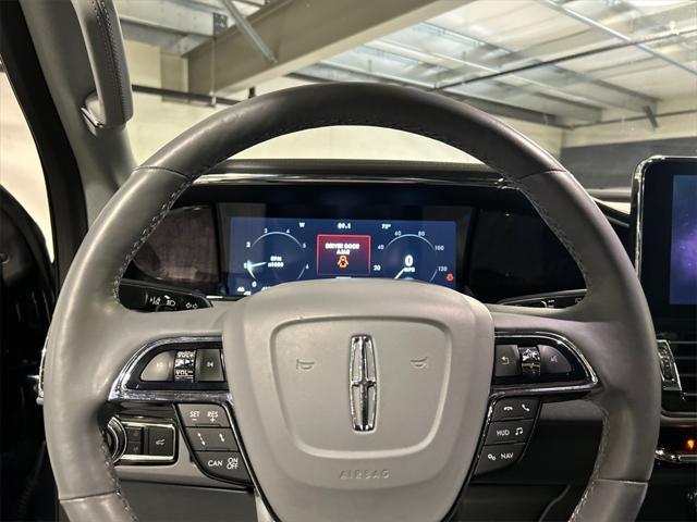 Photo of 2021 Navy Lincoln Navigator