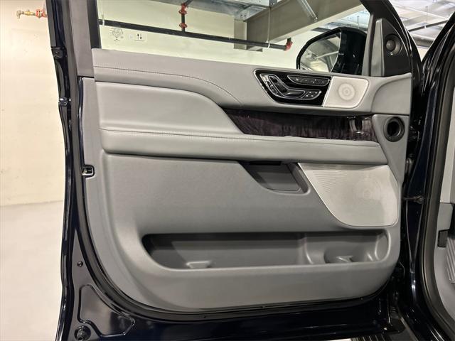 Photo of 2021 Navy Lincoln Navigator