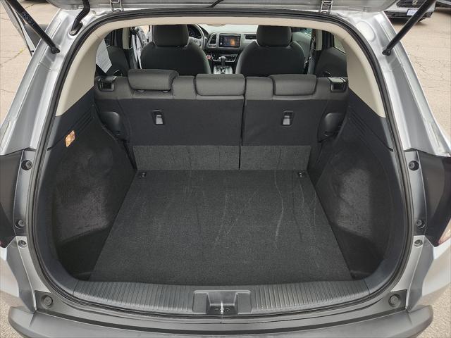 Photo of 2022 Lunar Silver Metallic Honda HR-V