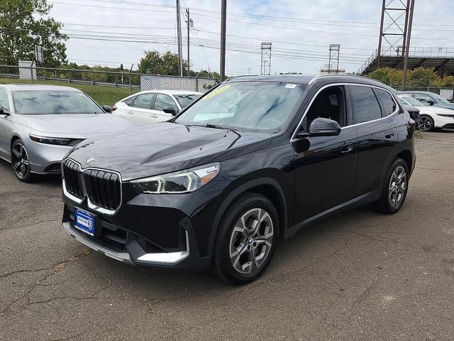 Photo of 2023 Jet Black - 668 BMW X1