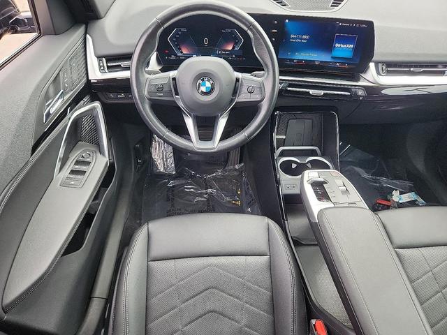Photo of 2023 Jet Black - 668 BMW X1
