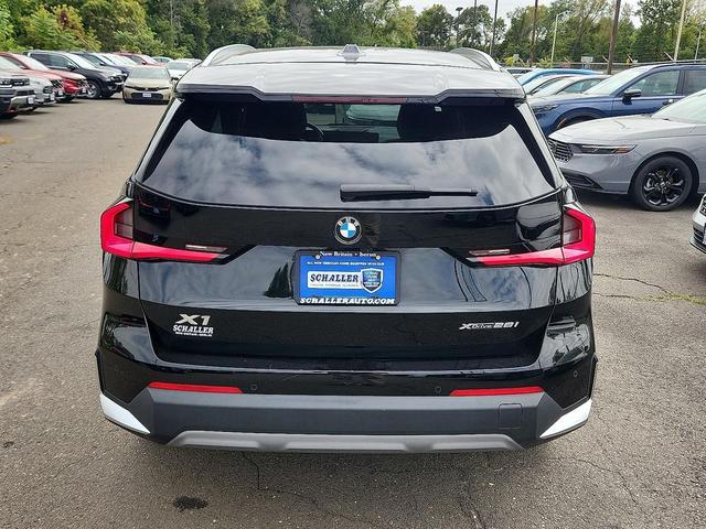 Photo of 2023 Jet Black - 668 BMW X1