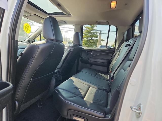 Photo of 2022 Platinum White Pearl Honda Ridgeline