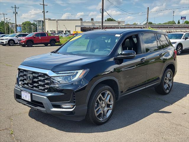 Photo of 2022 Crystal Black Pearl Honda Passport