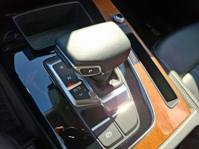 Photo of 2023 Chronos Gray Metallic - Z7Z7 Audi Q5
