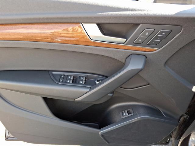 Photo of 2023 Chronos Gray Metallic - Z7Z7 Audi Q5