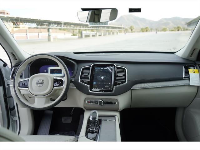 Photo of 2025 Crystal White Metallic Volvo XC90 Plug-In Hybrid