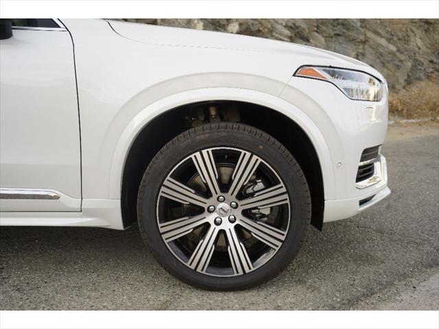Photo of 2025 Crystal White Metallic Volvo XC90 Plug-In Hybrid