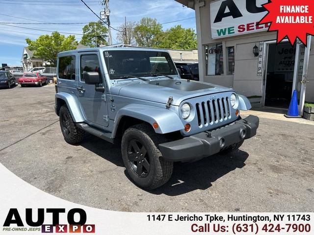 Photo of 2012 Blue Jeep Wrangler