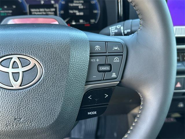 Photo of 2025 Wind Chill Pearl Toyota Camry