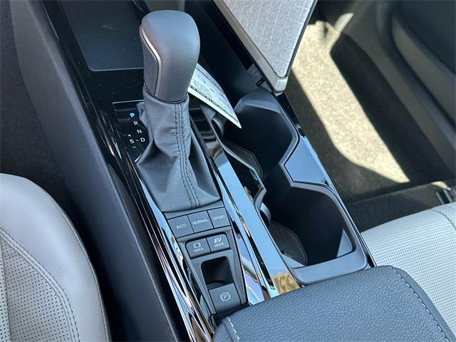 Photo of 2025 Wind Chill Pearl Toyota Camry