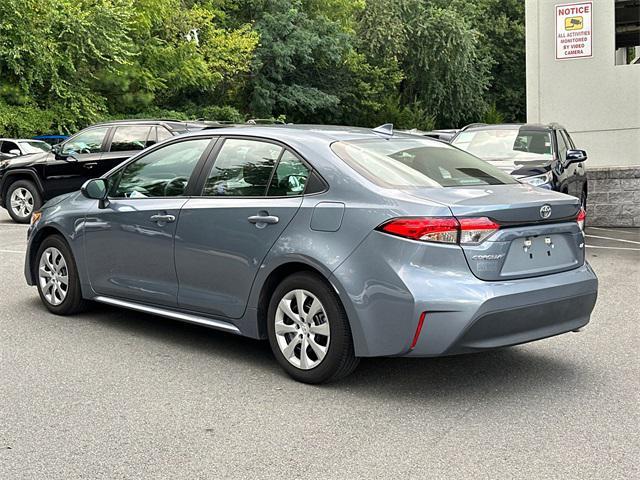 Photo of 2025 Celestite Toyota Corolla
