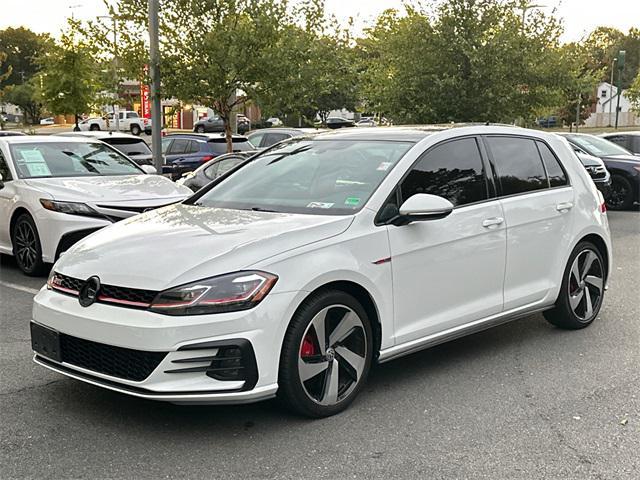 Photo of 2019 Pure White Volkswagen Golf GTI
