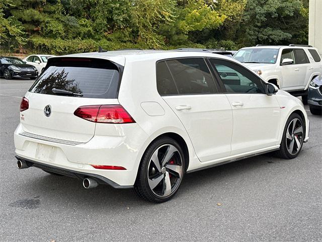 Photo of 2019 Pure White Volkswagen Golf GTI