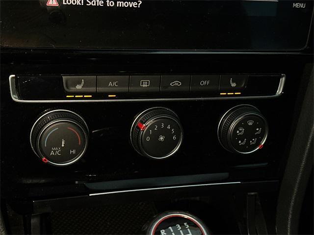 Photo of 2019 Pure White Volkswagen Golf GTI