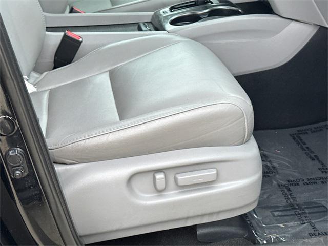 Photo of 2018 Crystal Black Pearl Honda Pilot