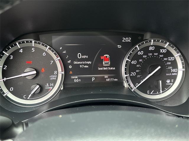 Photo of 2022 Midnight Black Metallic Toyota Highlander