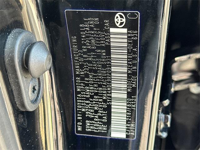 Photo of 2024 Midnight Black Metallic Toyota Corolla