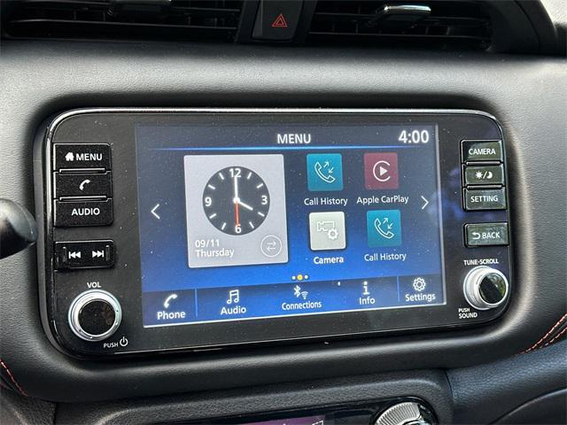 Photo of 2023 Electric Blue Metallic Nissan Kicks