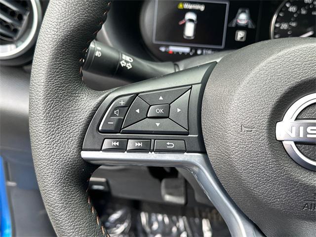 Photo of 2023 Electric Blue Metallic Nissan Kicks