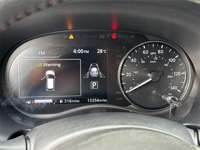 Photo of 2023 Electric Blue Metallic Nissan Kicks