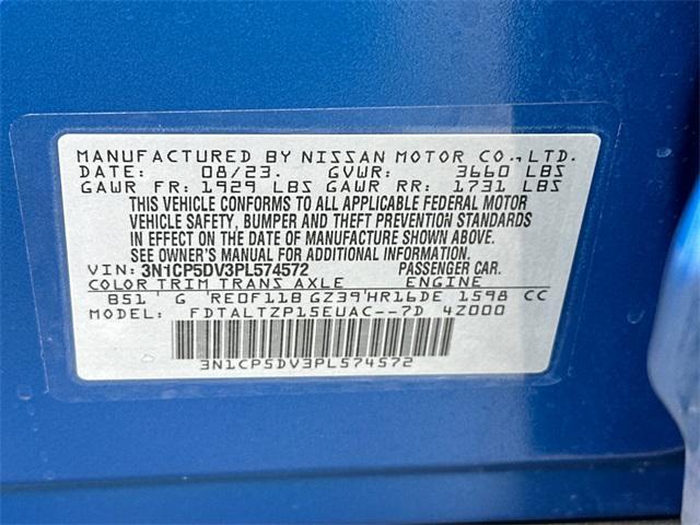 Photo of 2023 Electric Blue Metallic Nissan Kicks