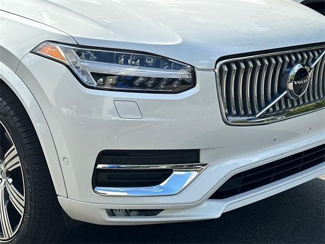 Photo of 2021 Crystal White Volvo XC90