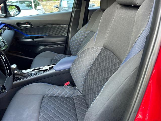 Photo of 2021 Supersonic Red Toyota C-HR