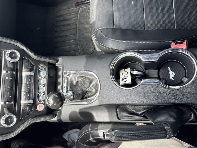Photo of 2016 MAGNETIC GRAY Ford Mustang