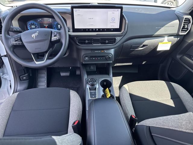 Photo of 2025 Oxford White Ford Bronco Sport