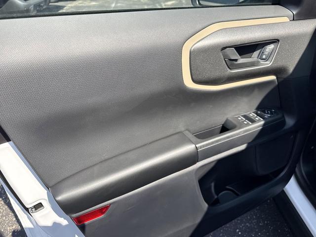 Photo of 2025 Oxford White Ford Bronco Sport