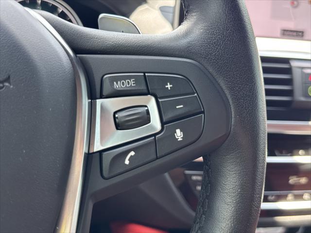 Photo of 2019 Black Sapphire Metallic BMW X4
