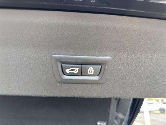 Photo of 2019 Black Sapphire Metallic BMW X4