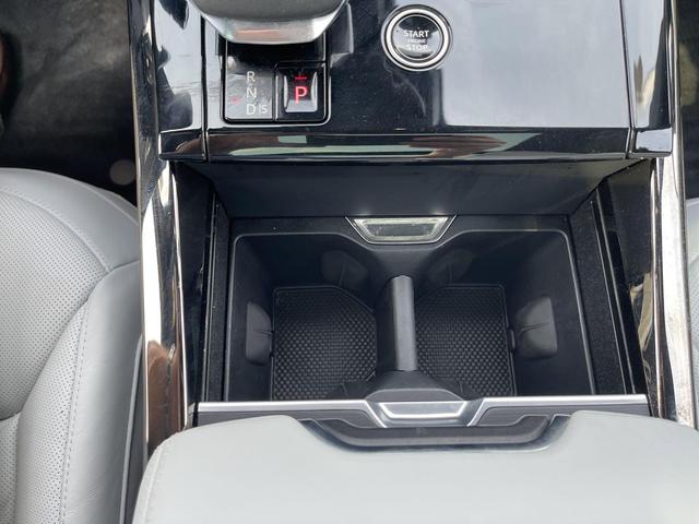 Photo of 2024 Gray Land Rover Range Rover Sport