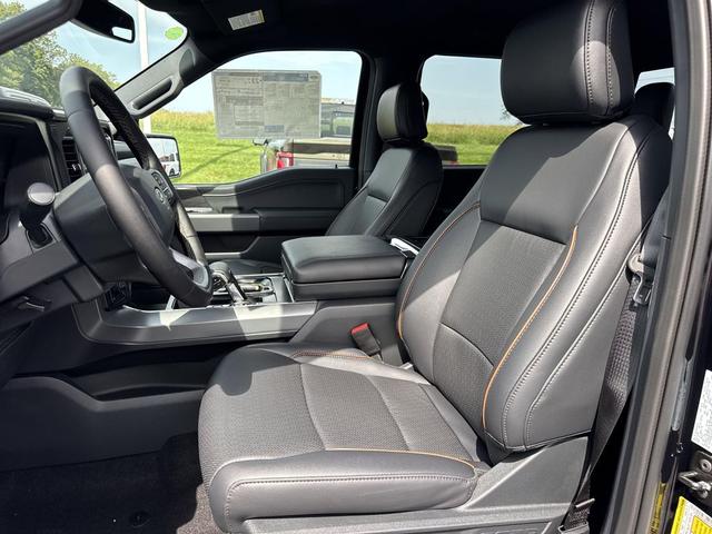 Photo of 2025 Agate Black Metallic Ford F-150