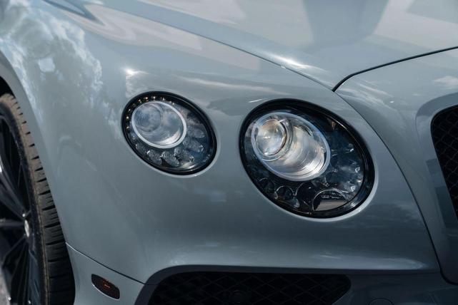 Photo of 2017 Gray Bentley Continental GT