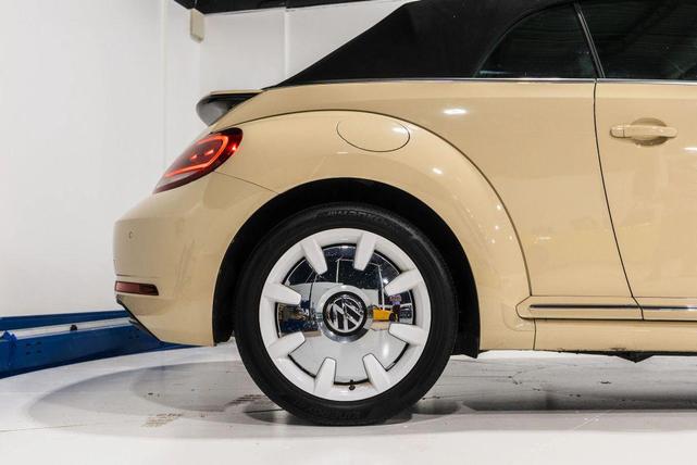 Photo of 2019  Volkswagen Beetle
