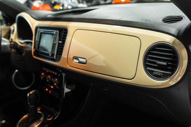 Photo of 2019  Volkswagen Beetle