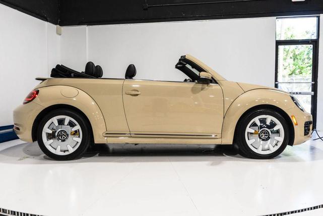Photo of 2019  Volkswagen Beetle