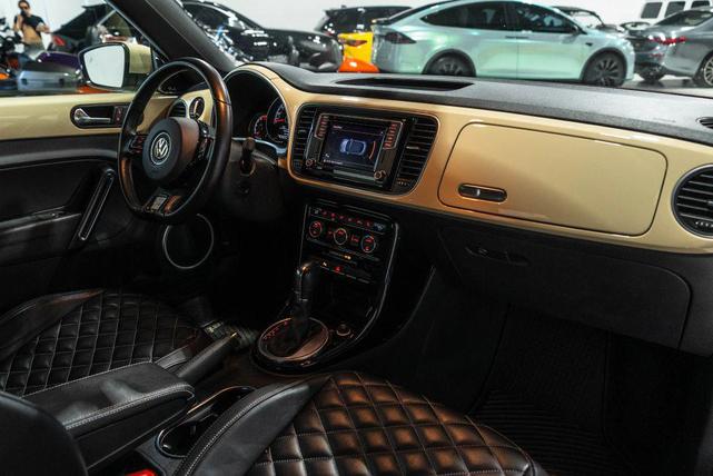 Photo of 2019  Volkswagen Beetle