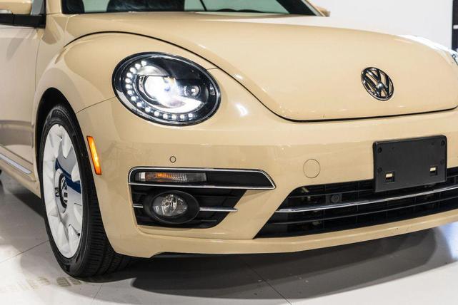 Photo of 2019  Volkswagen Beetle