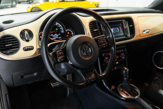 Photo of 2019  Volkswagen Beetle