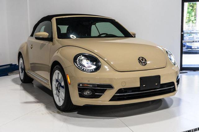Photo of 2019  Volkswagen Beetle