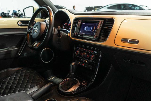 Photo of 2019  Volkswagen Beetle