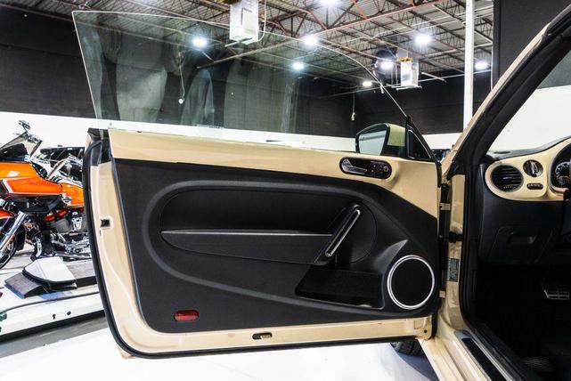 Photo of 2019  Volkswagen Beetle