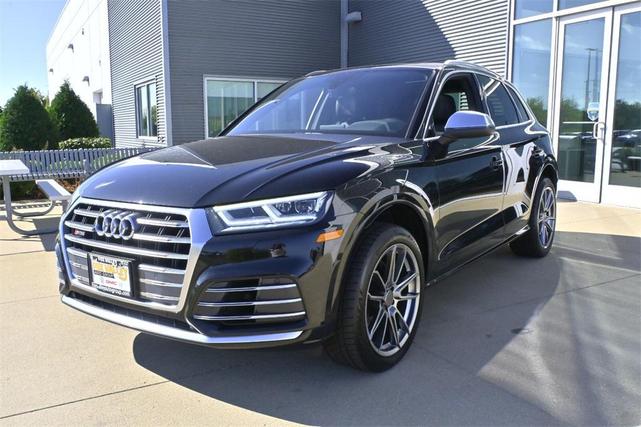 Photo of 2020 Black Metallic Audi SQ5