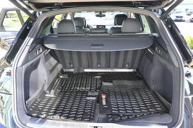 Photo of 2020 Black Metallic Audi SQ5