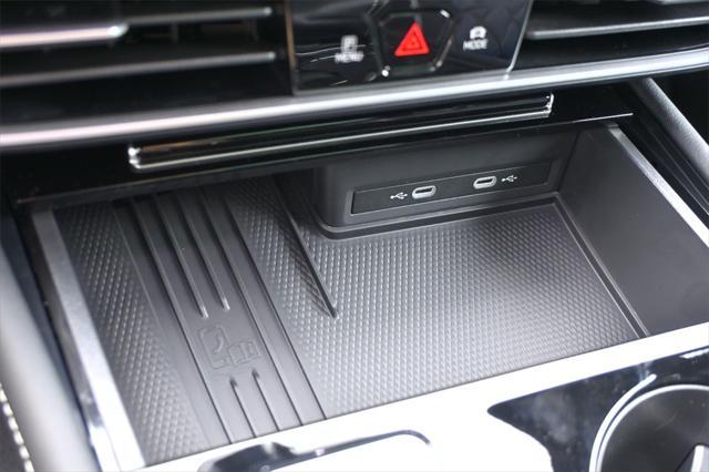 Photo of 2025 Silver Mist Metallic Volkswagen Atlas Cross Sport