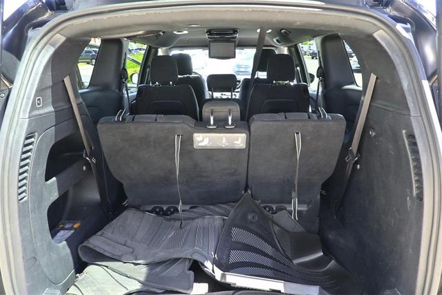 Photo of 2020 Brilliant Black Crystal Pearlcoat Chrysler Pacifica