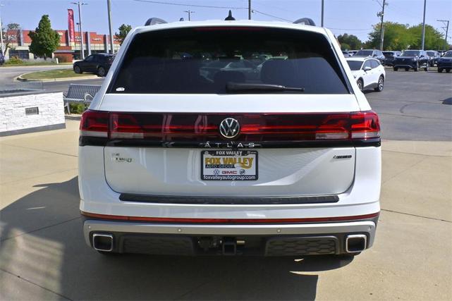 Photo of 2025 Pure White Volkswagen Atlas